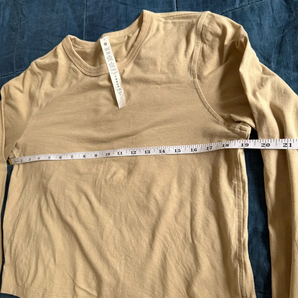 Lululemon Classic-Fit Cotton-Blend Long-Sleeve Shirt in Dune Color Size 6 - Picture 8 of 10